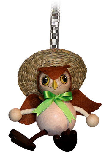 Sky-jumper owl with hat