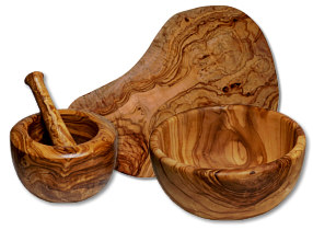 Kitchen articles made out of olive wood